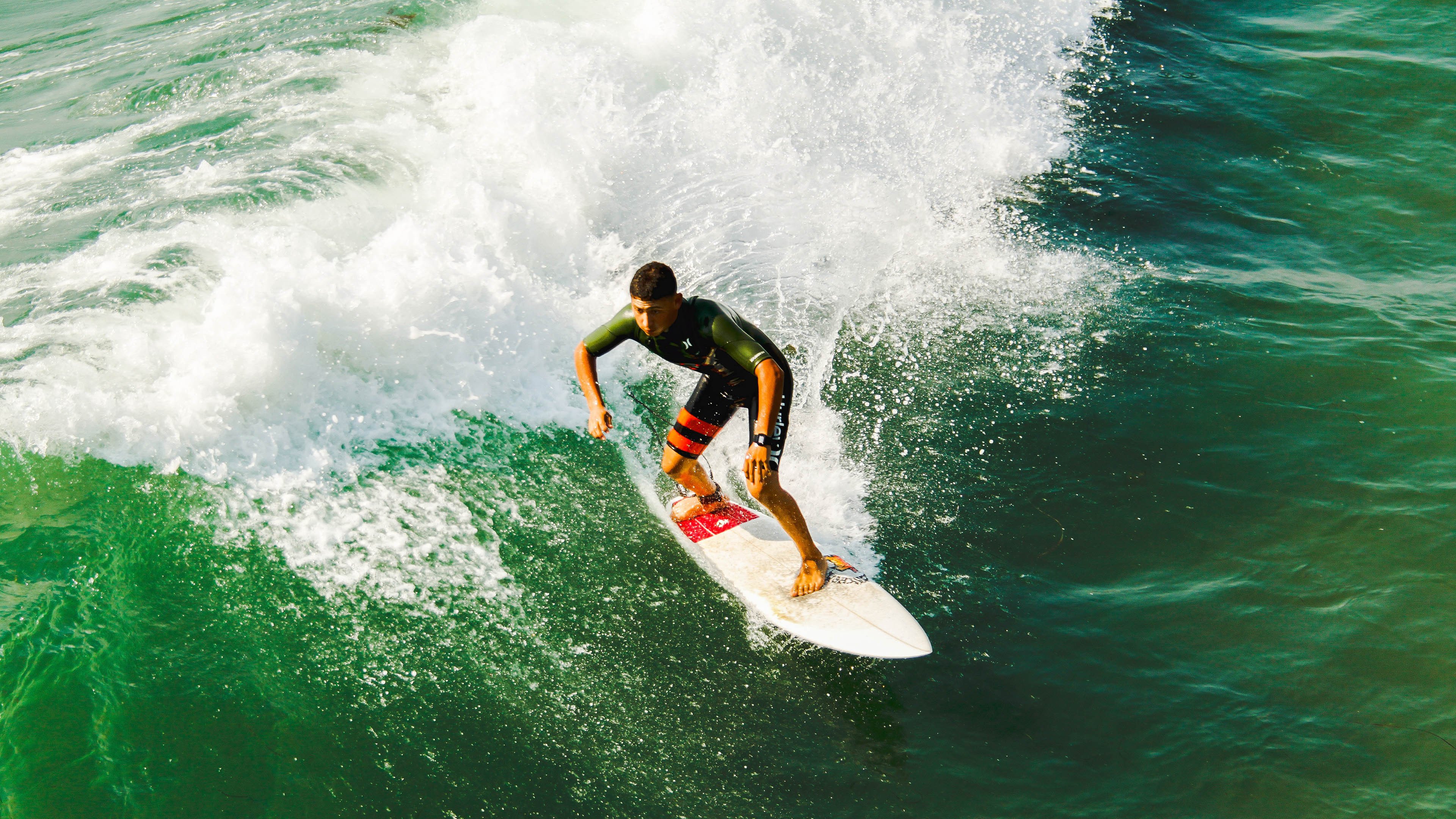 场上显神威：王强的三分命中率达到36%，一举奠定胜局，王强打多少分